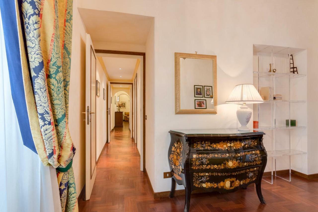 Vittoria Street Charming Apartamento Roma